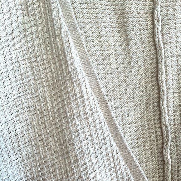 OVERSIZED WAFFLE KNIT OPEN FRONT CARDIGAN 🤍 - Picture 2 of 4